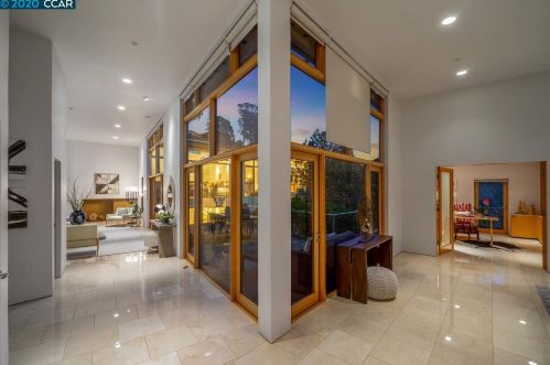 179 Forest Ln, Berkeley CA 94708-1446 exterior