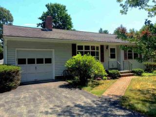 24 Homer Pl, Poughkeepsie, NY 12603-4204