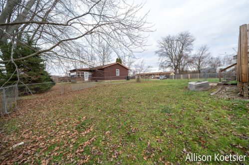 4301 36th St, Grand Rapids MI 49512-1947 exterior