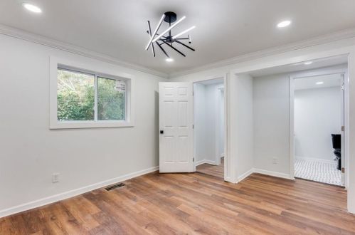 1896 Bonniview St, Atlanta GA 30310-4924 exterior