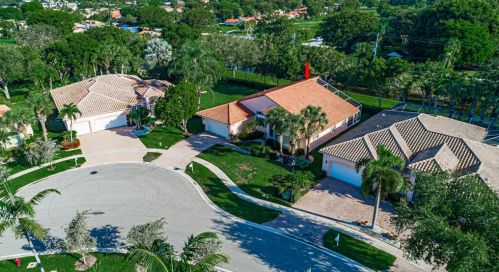 5330 Landon Cir, Boynton Beach, FL 33437-1670