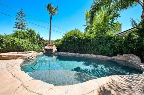 606 Date St, Brea CA 92823-6305 exterior