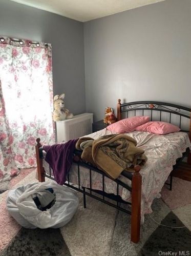 1506 Crosby Ave, Bronx NY 10461-4901 exterior