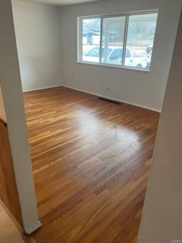 10288 Dacey Dr, Saint Louis MO 63136-3313 exterior