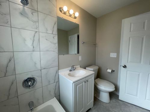 9319 Schlinger Ave, Milwaukee WI 53214-1236 exterior