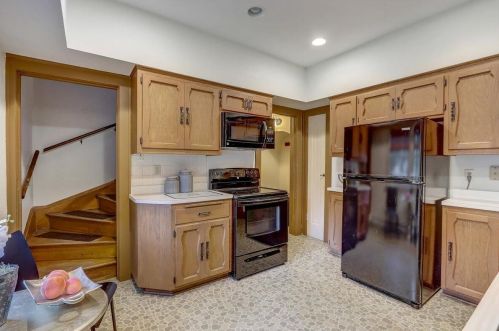 203 88, Milwaukee WI 53226-4616 exterior