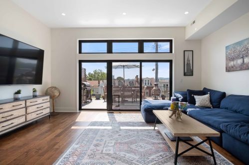 521 Jefferson St, Pittsburgh PA  15212-4418 exterior