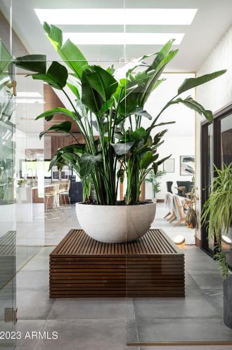 5812 44th Pl, Phoenix AZ  85040-4056 exterior