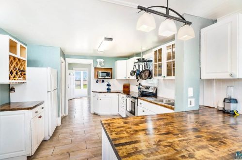 5111 Dodge St, Duluth MN 55804-2436 exterior