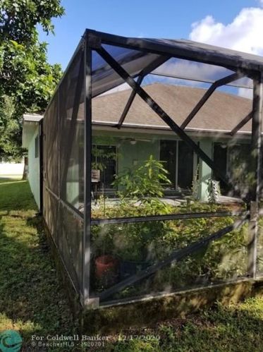 2516 Edgarce St, Fort Pierce FL exterior