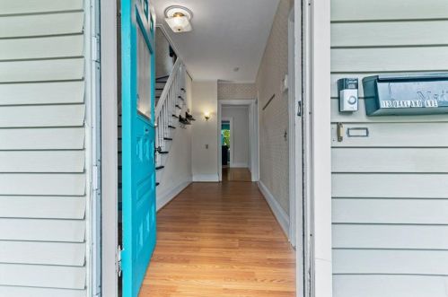 113 Oakland Ave, Providence RI 02908-3632 exterior