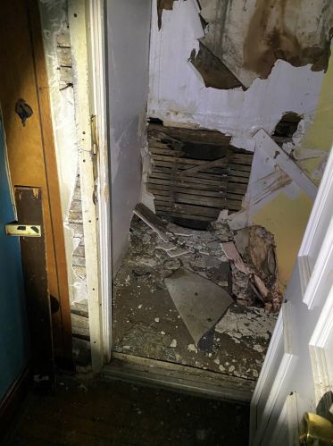 225 109th Pl, Chicago, IL 60628-3312