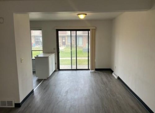 6267 Prt Ave, Milwaukee WI 53223-4120 exterior