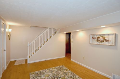 7934 Elm St, Pittsburgh PA 15221-1920 exterior