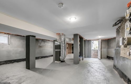 82 Orange Ave, Irvington NJ 07111-2018 exterior