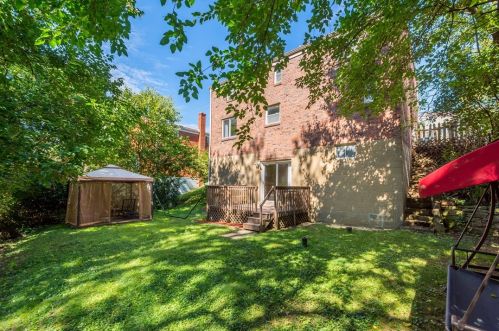 1492 Prospect Rd, Pittsburgh PA 15227-3733 exterior