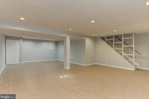 454 Mainview Ct, Glen Burnie MD 21061-6120 exterior