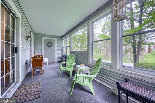 104 Country Pl Dr, Lancaster PA 17601-1775 exterior