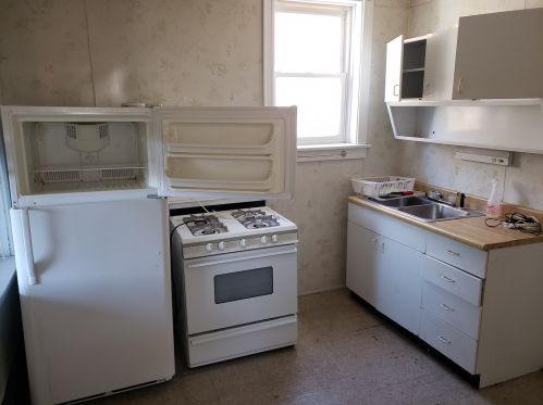 3720 Racine Ave, Chicago IL 60827-6401 exterior