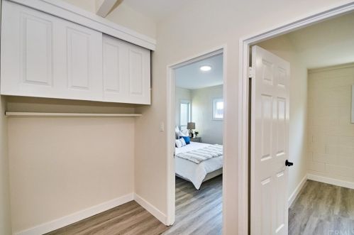 511 Rosslynn Ave, Fullerton CA  92832-2725 exterior