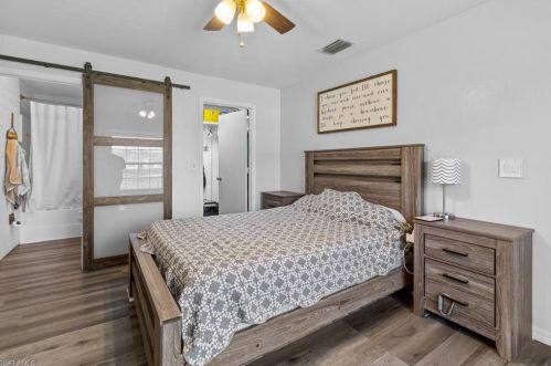 3370 27 Ave, Naples FL 34117-7136 exterior