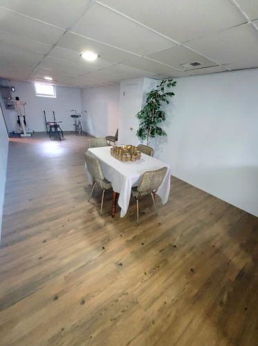 3227 67, Milwaukee WI 53214-1764 exterior