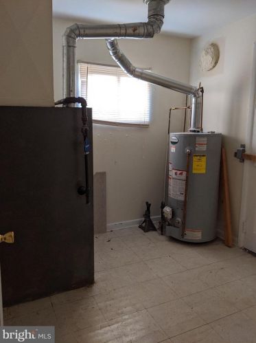 2905 Cramer St, Camden, NJ 08105-1315