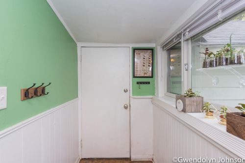 1321 Whiting St, Wyoming MI  49509-1052 exterior