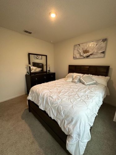 480 Nativity Ter, Fort Pierce FL  34984-3514 exterior