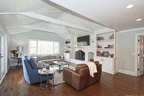 94 Spectacle Ln, Ridgefield CT 06877-5715 exterior