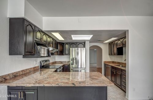 6212 20th St, Phoenix, AZ 85042-4503