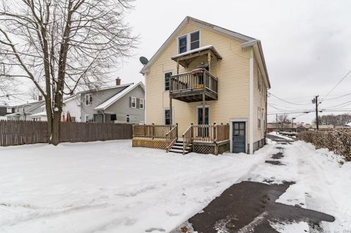 43 Elro St, Manchester CT 06040-4228 exterior