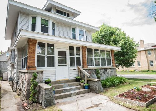 1302 Sherman St, Grand Rapids MI 49506-2613 exterior
