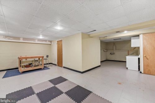 11 Revere Ct, Trenton NJ 08628-3610 exterior