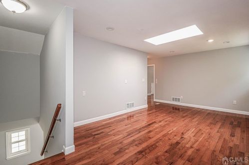 22 La Valencia Rd, Old Bridge NJ  08857-3305 exterior