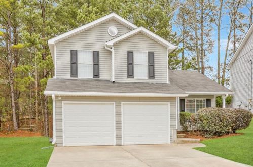 2027 Pittston Farm Rd, Lithonia GA  30058-6501 exterior