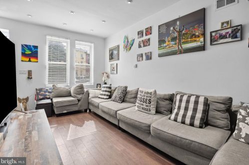 1648 4 St, Philadelphia PA 19148-1802 exterior