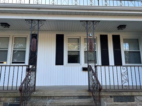 1089 Plainfield St, Providence RI  02919-6704 exterior