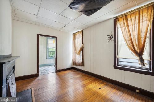 2030 Carlisle St, Philadelphia PA 19146-3106 exterior