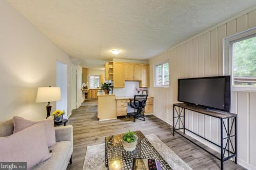 3200 Kayson St, Silver Spring MD 20906-3942 exterior