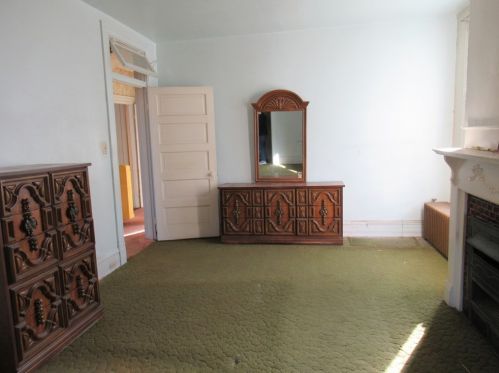 829 Euclid Ave, Pittsburgh PA 15206-1612 exterior