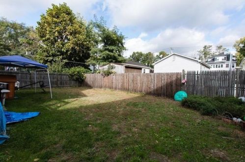 89 Dixon St, Providence RI  02907-3638 exterior