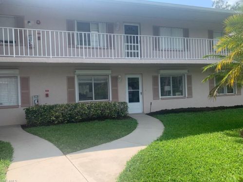 132 Belina Dr, Naples FL 34104-8442 exterior