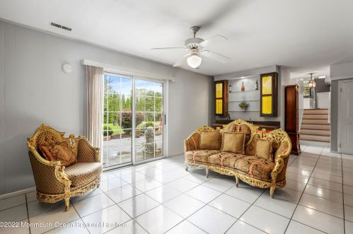 202 Elton Adelphia Rd, East Freehold NJ 07728-8616 exterior