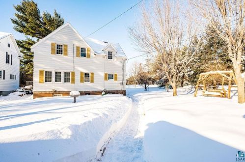 1064 Chester Park Dr, Duluth MN 55812-1138 exterior