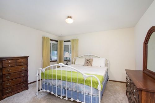 5647 Leisure South Dr, Grand Rapids MI 49548-6851 exterior