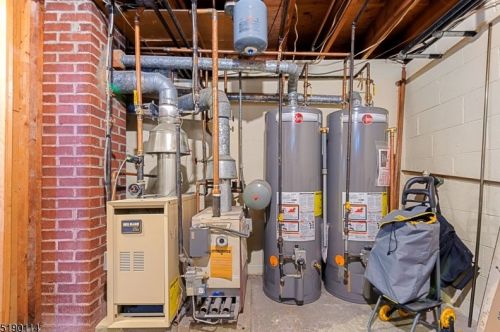 120 Lexington Ave, Cranford NJ 07016-2610 exterior