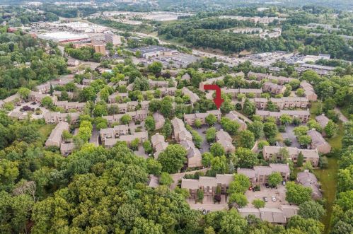 226 Pine Ct, Pittsburgh PA 15239-1953 exterior