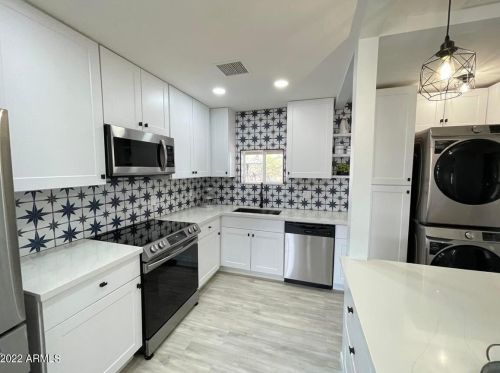 2525 Culver St, Phoenix AZ 85009-3136 exterior