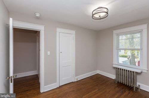 54 Elmwood Ave, Manor PA 19036-2321 exterior